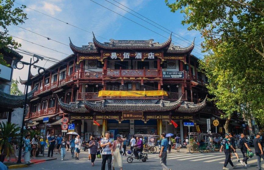 “你们的事比天大！”民警迅速归还贵重背包“打满”安全感 看看